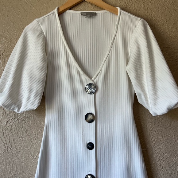 ASOS DESIGN slinky rib button through midi dress with puff sleeve - Picture 6 of 9